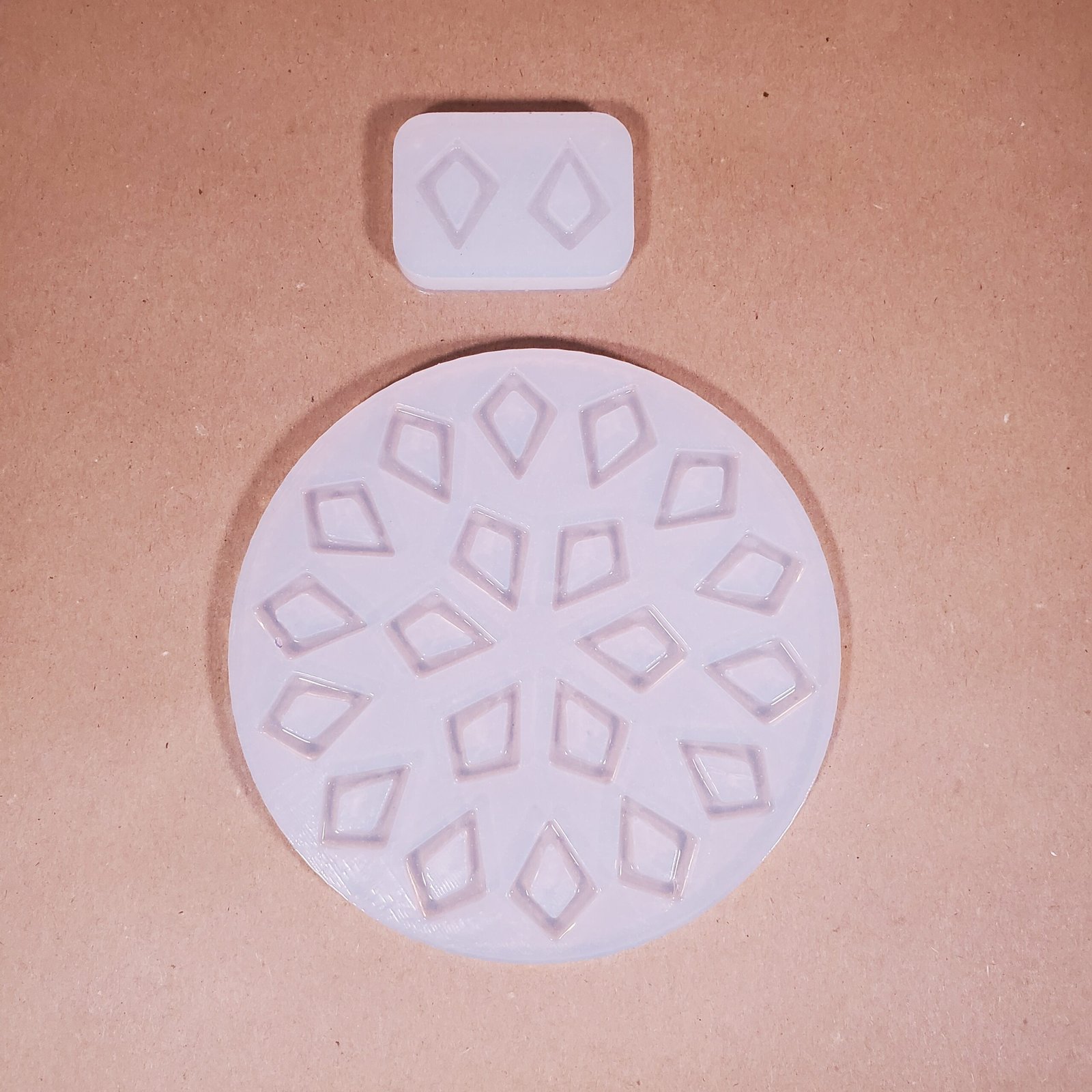 Moule à pampille - boucle d'oreille Losange – Image 4