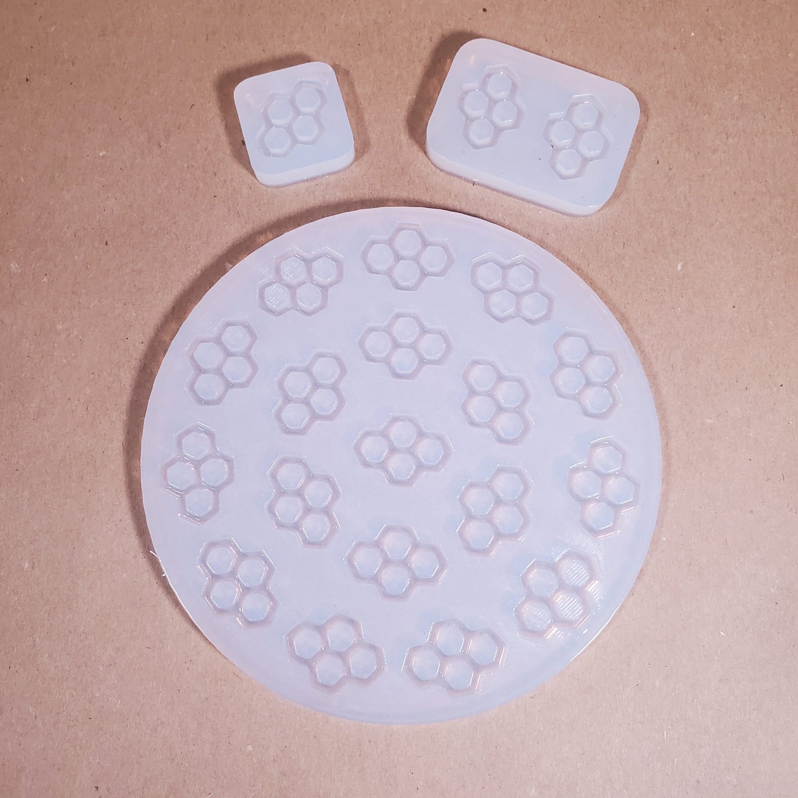 Moule à pampille - boucle d'oreille Alvéole – Image 3