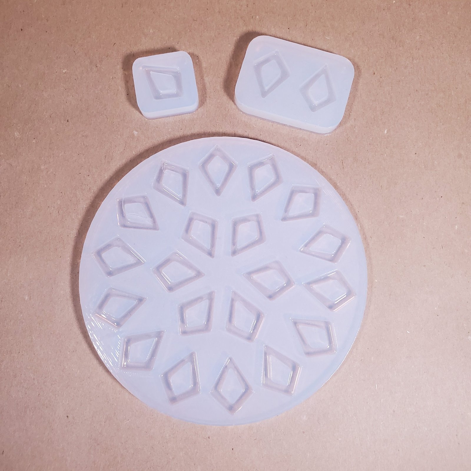 Moule à pampille - boucle d'oreille Losange – Image 3