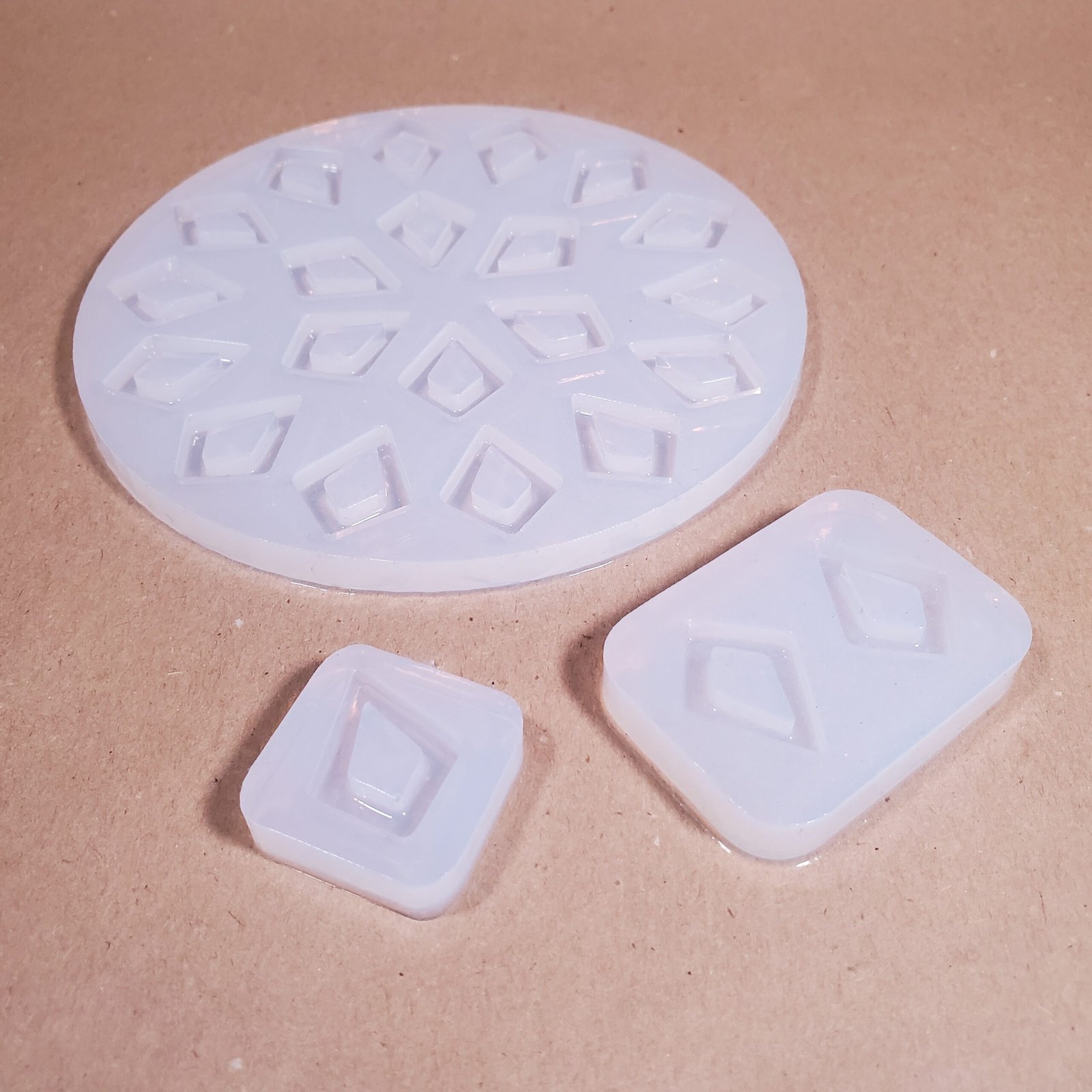 Moule à pampille - boucle d'oreille Losange – Image 4